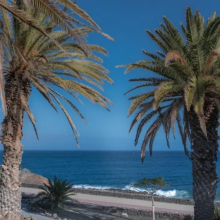 Luxury Estudio En Playa Roca A Primera Linea Del Mar *