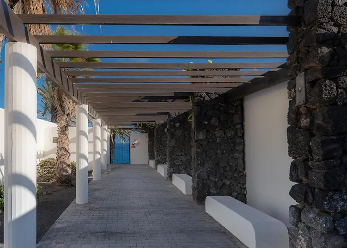 Luxury Estudio En Playa Roca A Primera Linea Del Mar * Costa Teguise