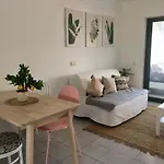 Apartment Luxury Estudio En Playa Roca A Primera Linea Del Mar
