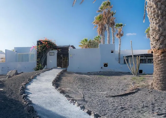 Luxury Estudio En Playa Roca A Primera Linea Del Mar *