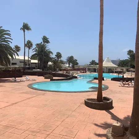 Luxury Estudio En Playa Roca A Primera Linea Del Mar Apartament